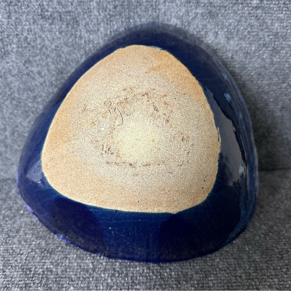 Vintage pottery bowl drip glaze cobalt purple angular centerpiece fruit 10x10x4 - Picture 6 of 10